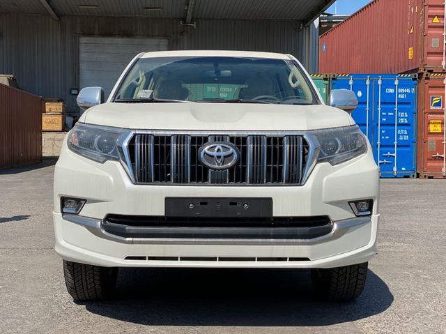 20款丰田霸道2700原厂真皮高配最新报价