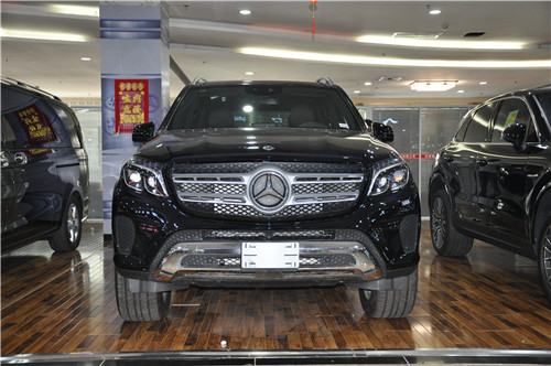 奔驰GLS450热销畅销十月长假出行新选择