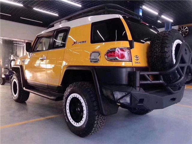 2019款丰田FJ酷路泽