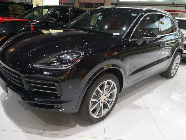 2019款保时捷卡宴