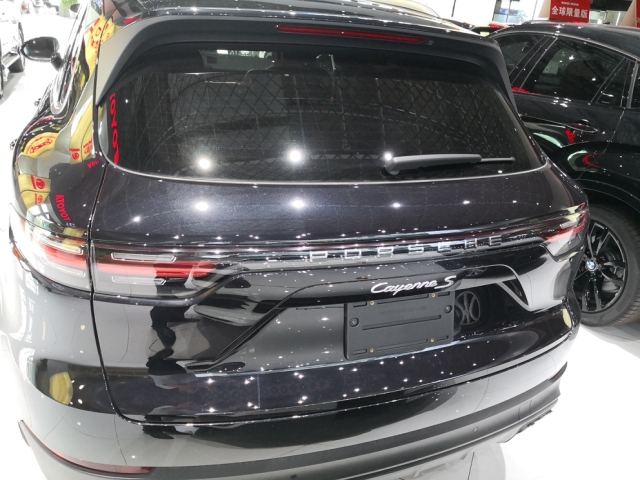 2019款保时捷卡宴