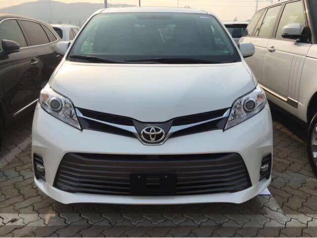 19款丰田塞纳最新报价现车手续全当天票