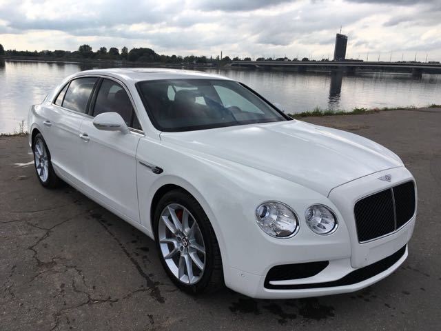 19款宾利飞驰V8S价格下调走量促销全国