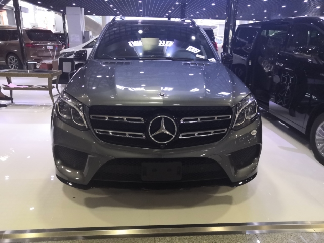 2019款奔驰GLS450忠厚传统实拍感受