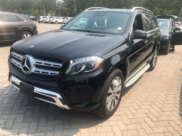 2019款奔驰GLS450P01外观包灯光包配置