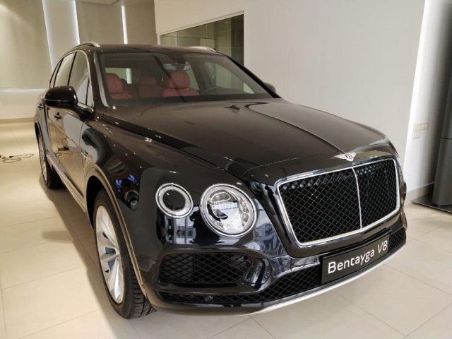 2019款宾利添越已现车接受预定价优