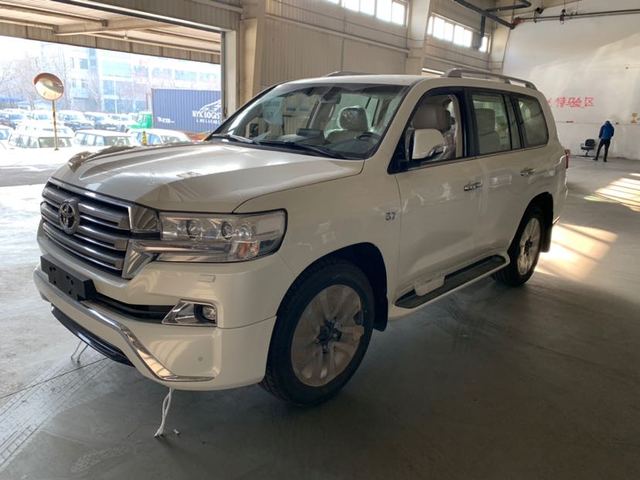 19款丰田酷路泽5700强悍越野性能超值降