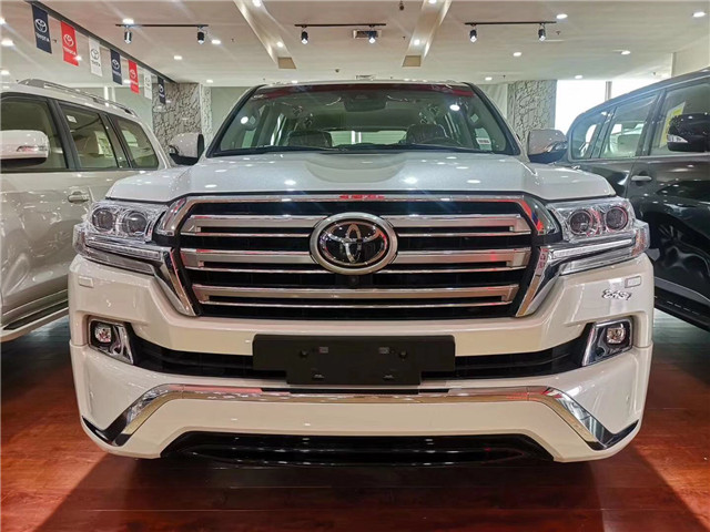 19款丰田酷路泽5700V8 顶配高级越野车