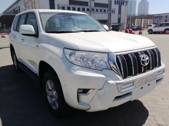 19款丰田霸道4000降售 购车送万元豪礼