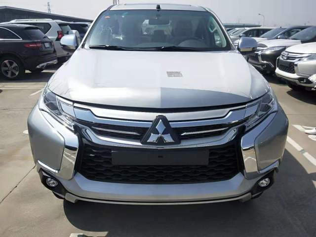 三菱劲畅现车实拍3.0L平行进口价格销售