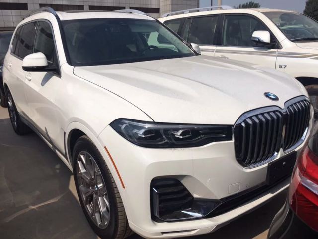 19款宝马X7新款现车到店售价直线下调