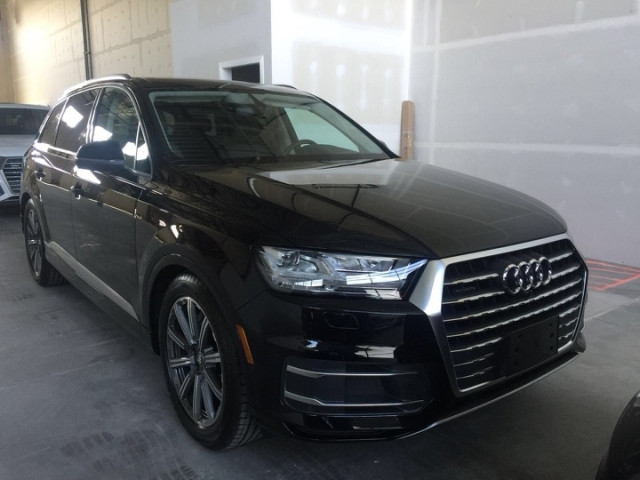 19款奥迪Q7现车钜惠降价  店内现车新版