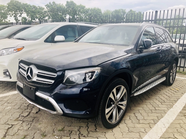 19款奔驰GLC300 越野19轮天窗现车价