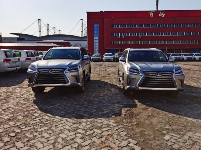 2020款雷克萨斯LX570现车到店促销优惠