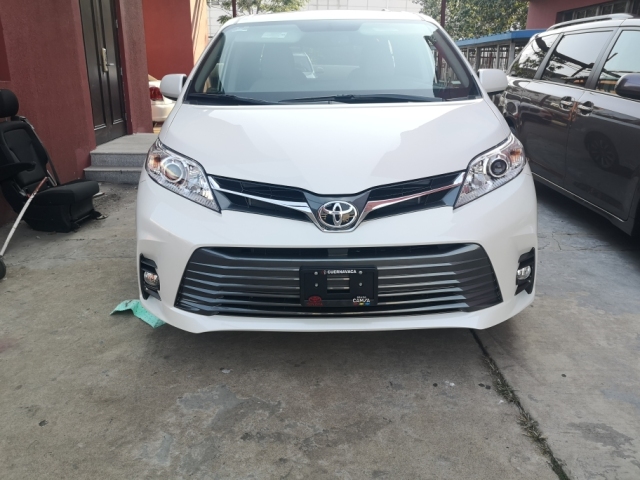 20款平行进口丰田塞纳报价 两驱现车促销