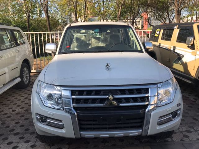 中东版帕杰罗V97精致而典雅霸气销售促销