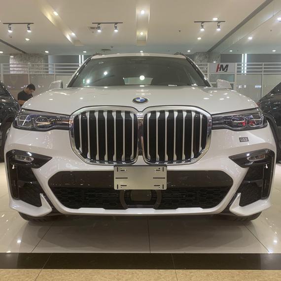 2019款宝马X7现车配置高店内促销不加价