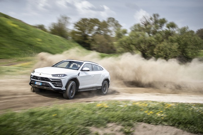 2020款兰博基尼国六特价 现车包牌包税