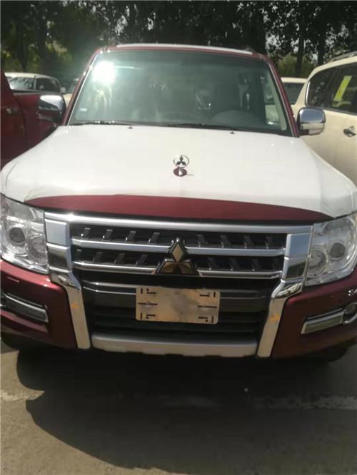 19款三菱帕杰罗V97红色双差金标顶配现车
