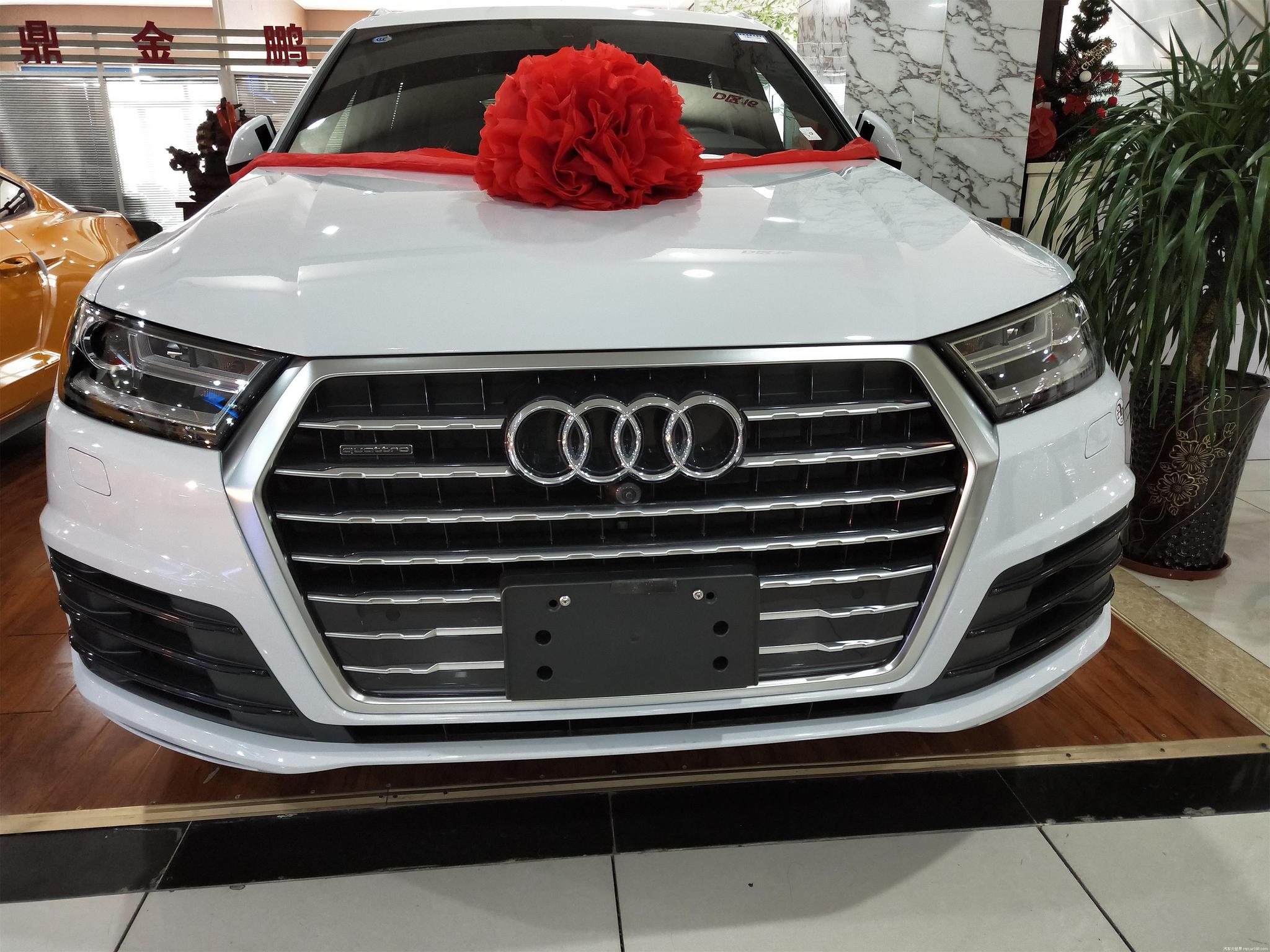 2019款奥迪Q7豪华霸气港口热卖优惠销售