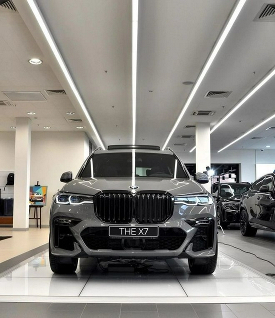 2021款宝马X7天津现车优惠平行进口报价