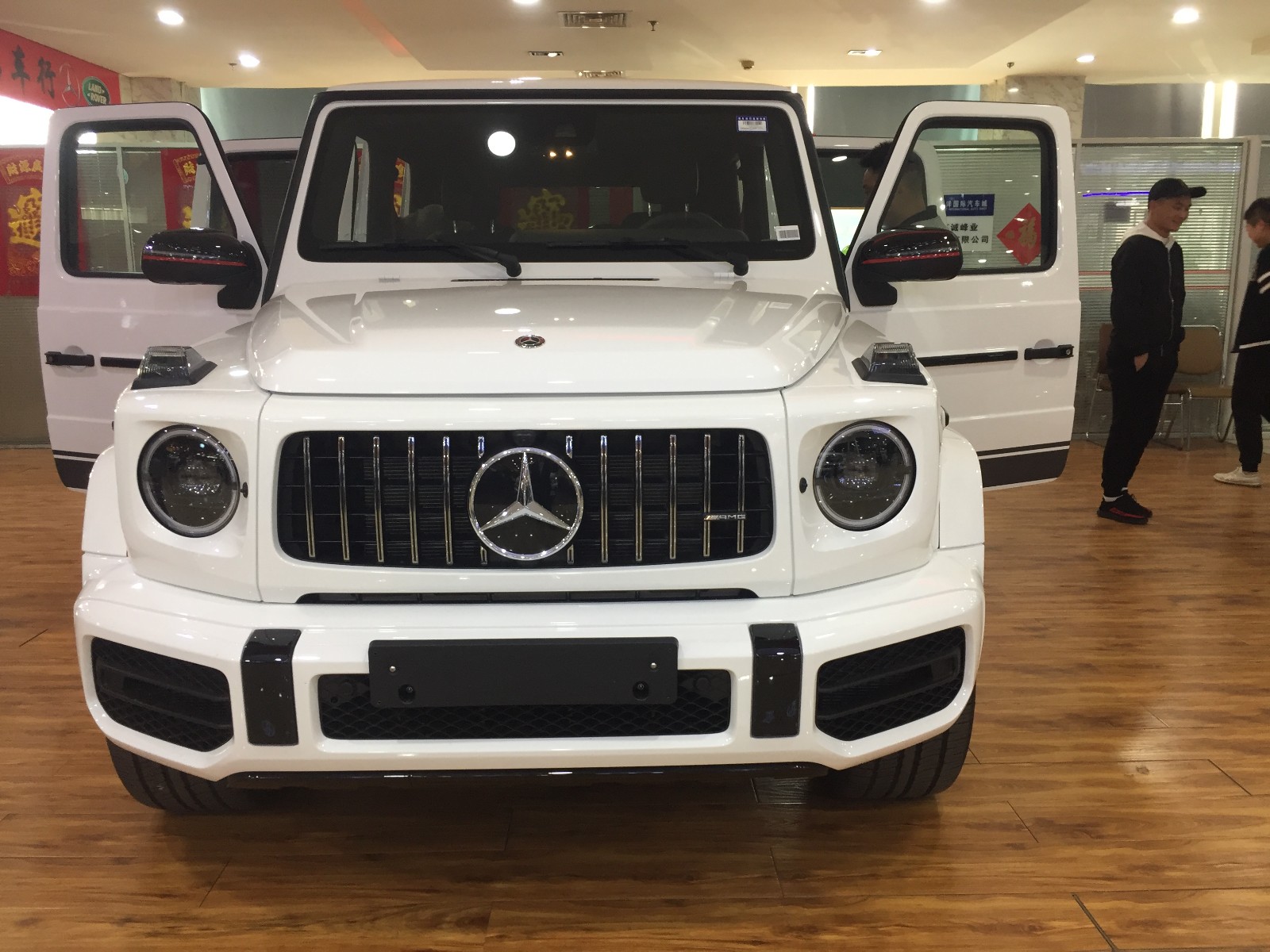 2019款奔驰G63报价行情 顶级配置越野车