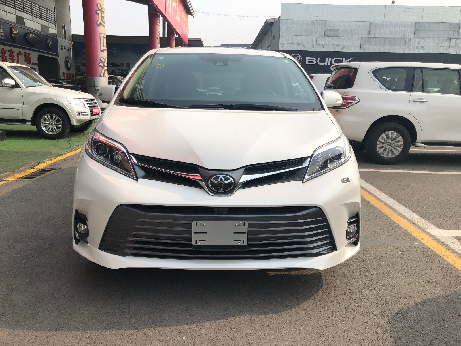 2020款丰田塞纳四驱加规版报价配置解读