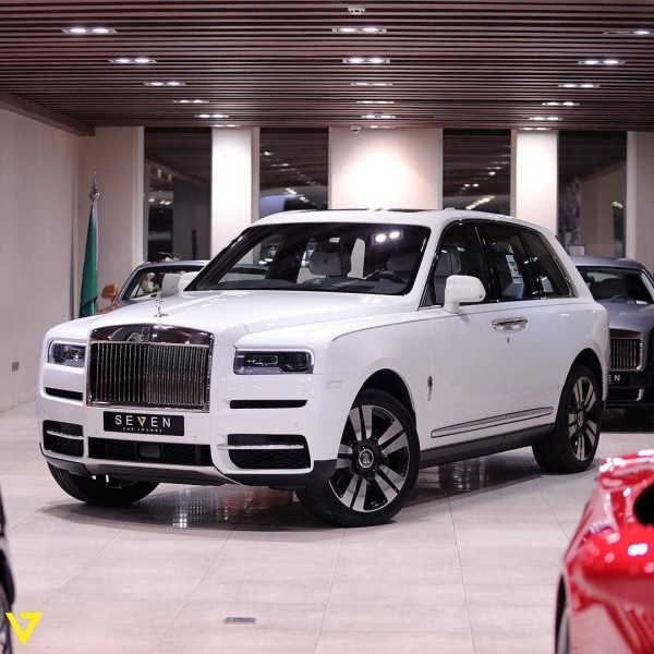 2019款劳斯莱斯库里南报价多少钱优惠多