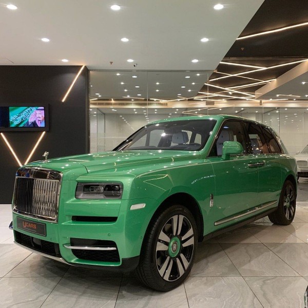 劳斯莱斯库里南SUV无与伦比展厅限时低价