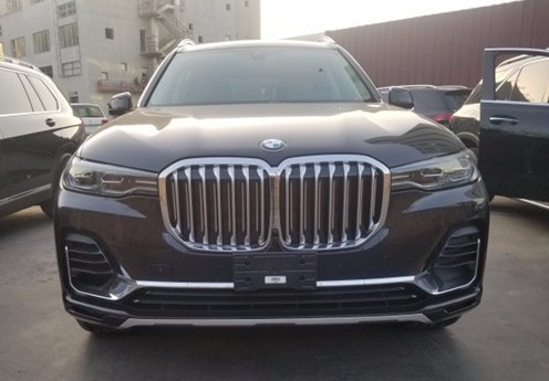 2020款宝马X7店内现车旗舰级车型大气华