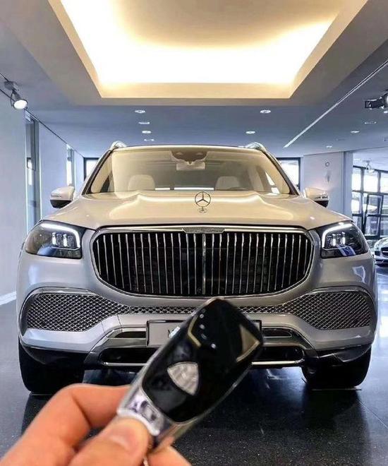 全新奔驰迈巴赫GLS600现车实拍 接受预定