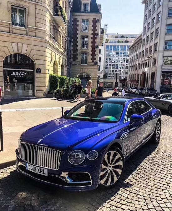 20款宾利飞驰 全新飞驰为载体完美地复生