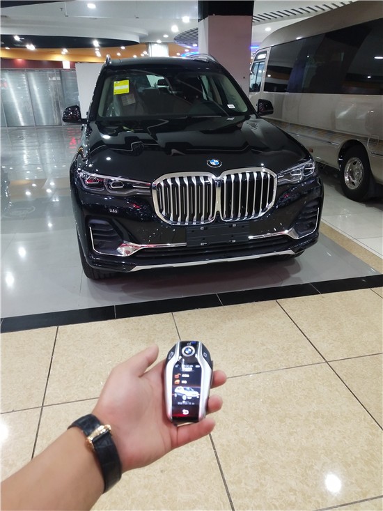 19款宝马X7港口现车特价促销中