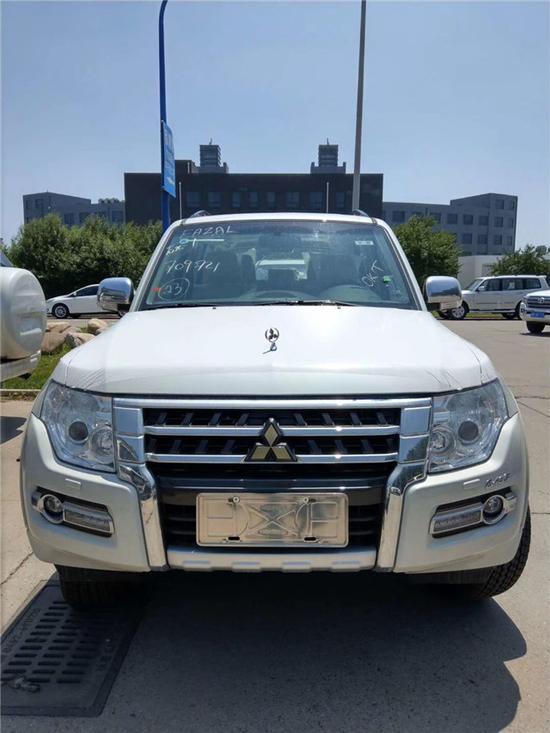 19款三菱帕杰罗V97金标顶配港口现车报价