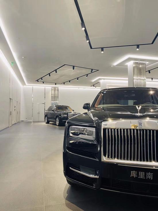 劳斯莱斯库里南拥奢华愉悦体验港口现车