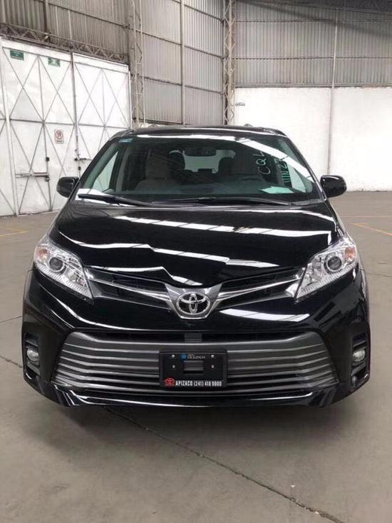 20款丰田塞纳最新报价塞纳商务车配置