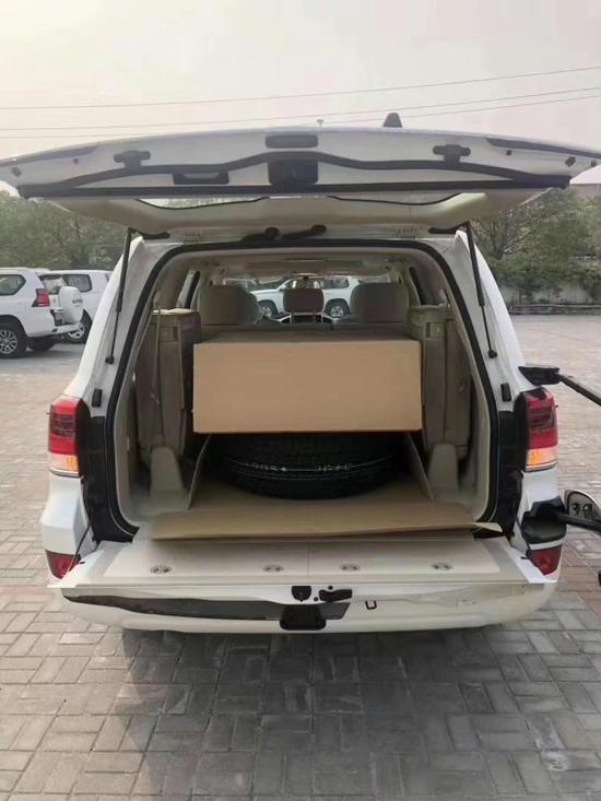 20款丰田酷路泽4000中东版9月优惠力度大