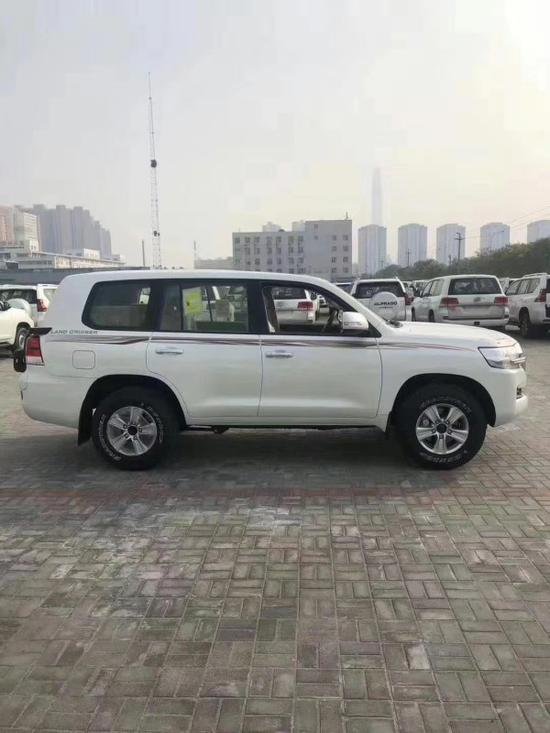 20款丰田酷路泽4000中东版9月优惠力度大