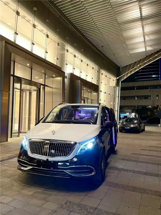 21款奔驰威霆广泛好评 改装需要多少钱