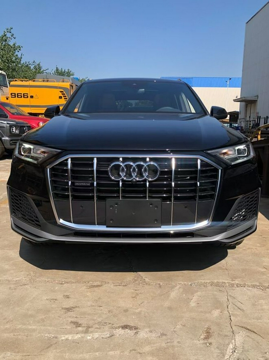 21款奥迪Q7国六现车优惠价 低调又豪华