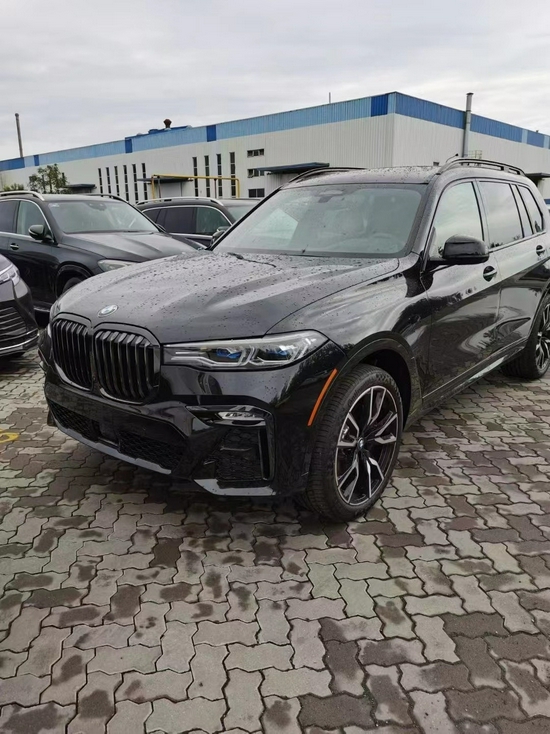 2021款宝马X7现车本月限时秒杀钜惠10万