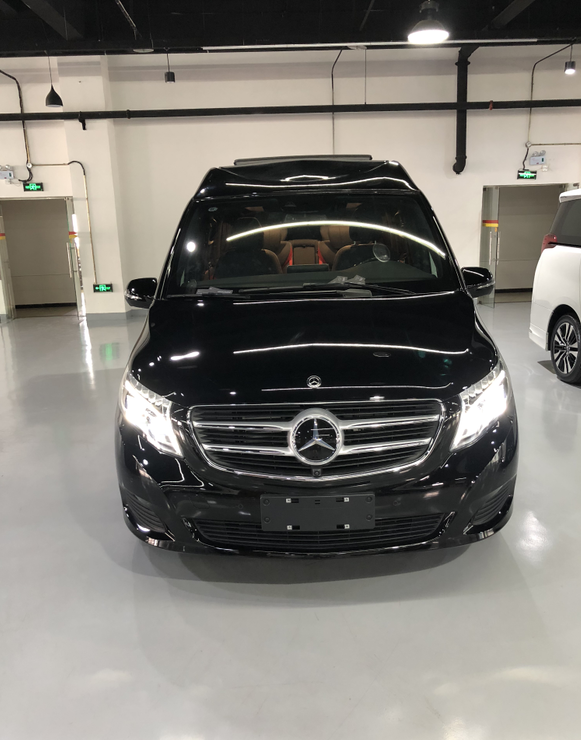 2019款奔驰V260商务车豪华改装现车报价