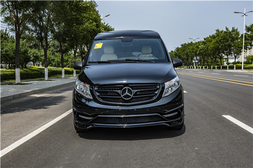 2019款奔驰威霆奢华大空间附带双人床