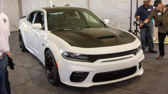 只配羡慕 Charger SRT Hellcat宽体版发布