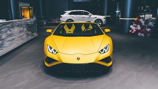 新款兰博基尼EVO外观非常的炫酷 优惠多