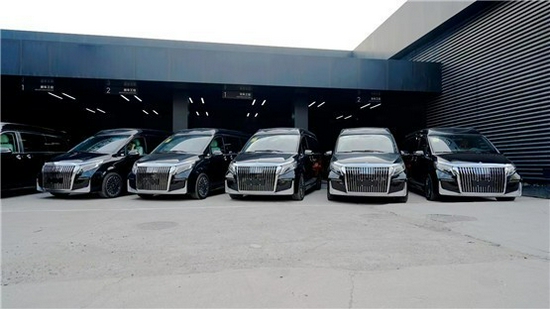 21款奔驰V260高顶无隔屏的V260最新价格