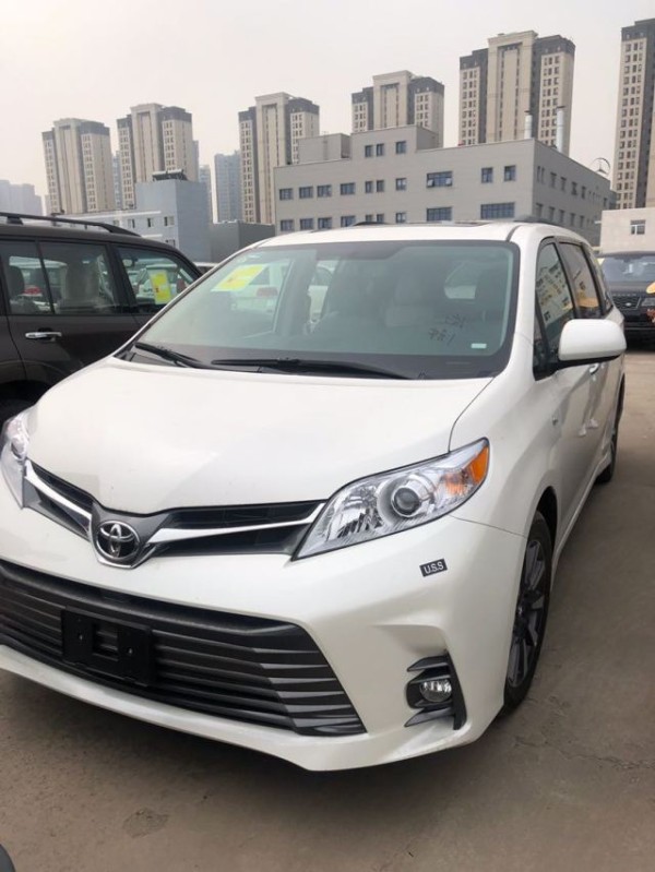 2020款丰田塞纳进口车津港现车最新行情