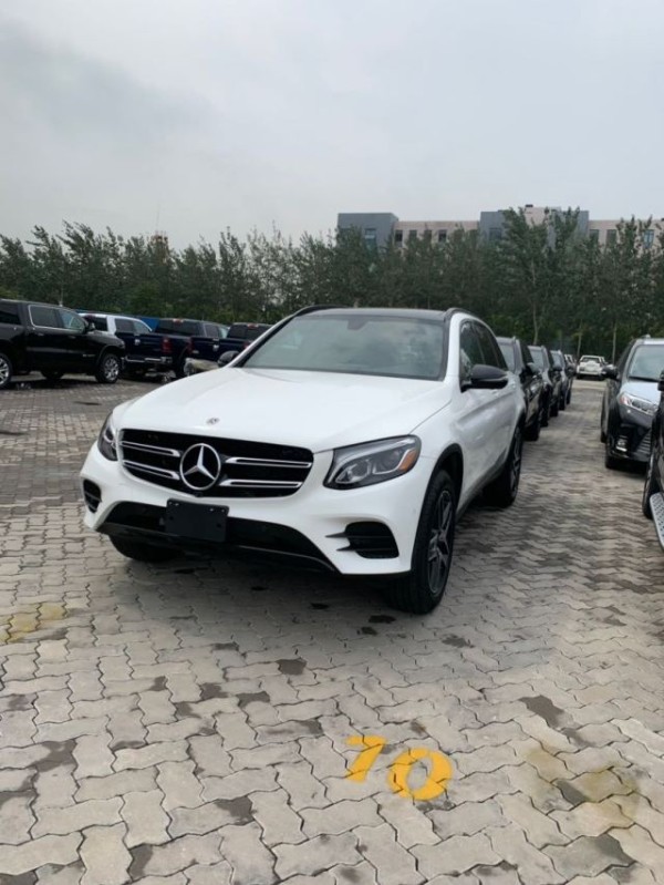 进口奔驰GLC300城市SUV 港口减价优惠