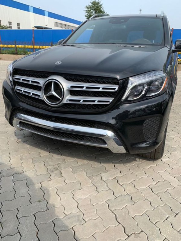 奔驰GLS450现车 天津港降价处理