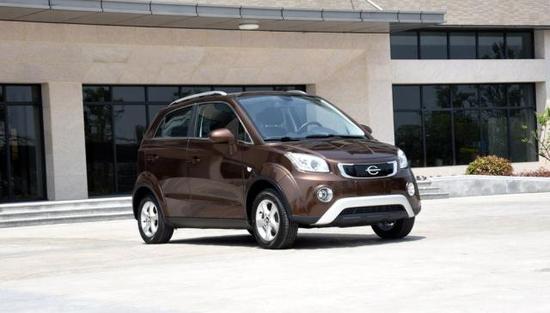 零跑,奋力踮脚向内张望的“局外人”